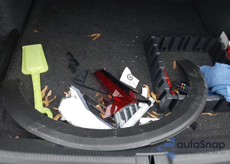 2013 Volkswagen Passat 2.5L Se из США, поврежденный, VIN 1VWBP7A37DC121793